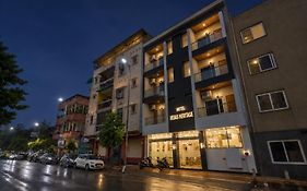 Hotel Vedas Heritage - Karol Bagh - Newly Renovated